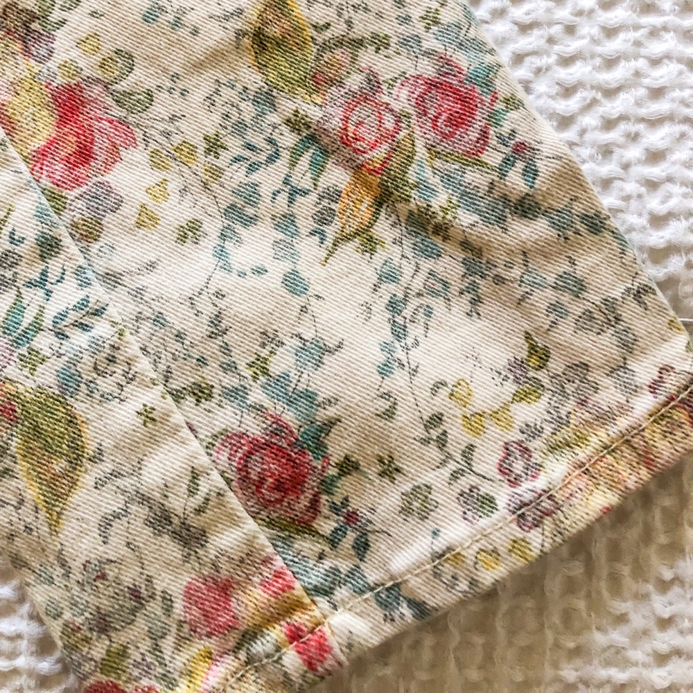 Anthropologie floral jeans! - Picture 8 of 8